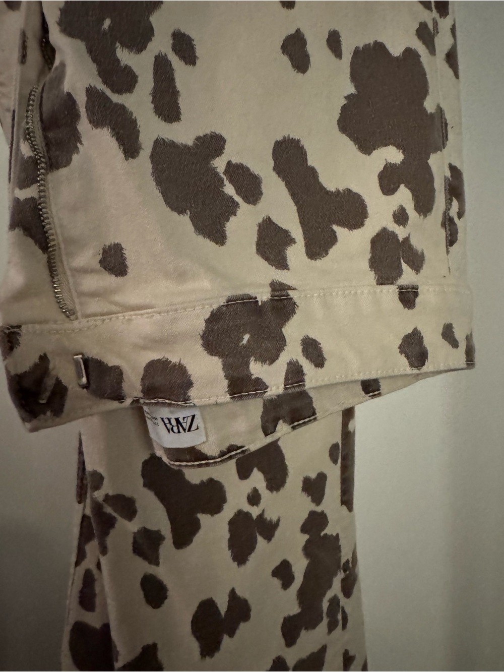 Zara Cow Print Bootcut Jeans in Beige and Brown - Picture 2 of 2